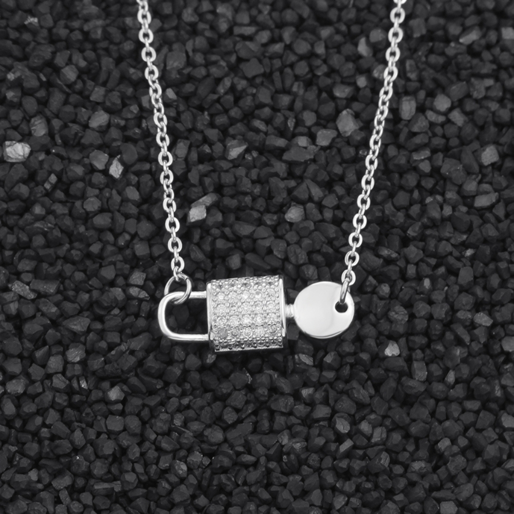 14k gold lock and key necklace - Picture 2 of 3